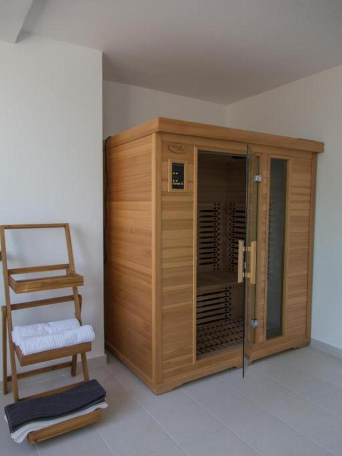 Holiday Home Thesaurum Karanac エクステリア 写真
